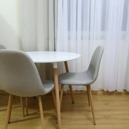 Apartment Centre